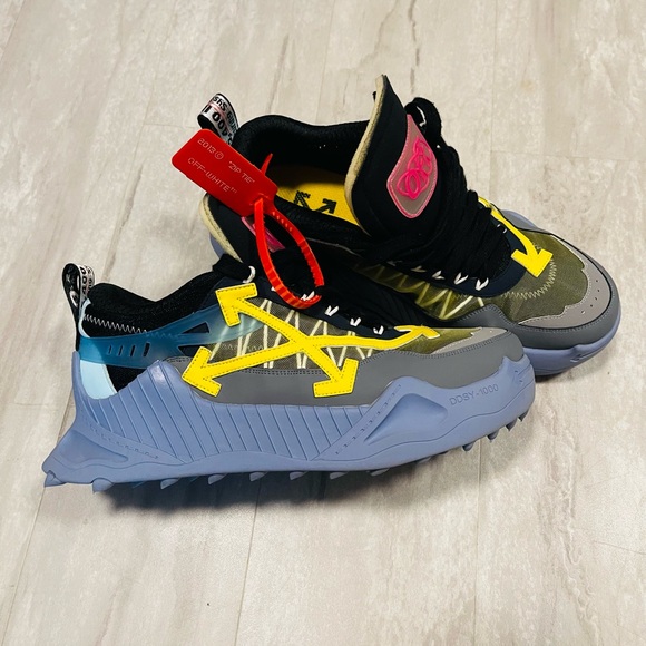 Off-white sneakers - Picture 3 of 16